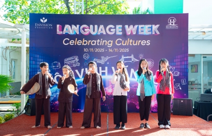 🌟 CLOSING LANGUAGE WEEK 2025: A VIBRANT CELEBRATION OF TRADITIONAL COSTUMES & NÓN LÁ